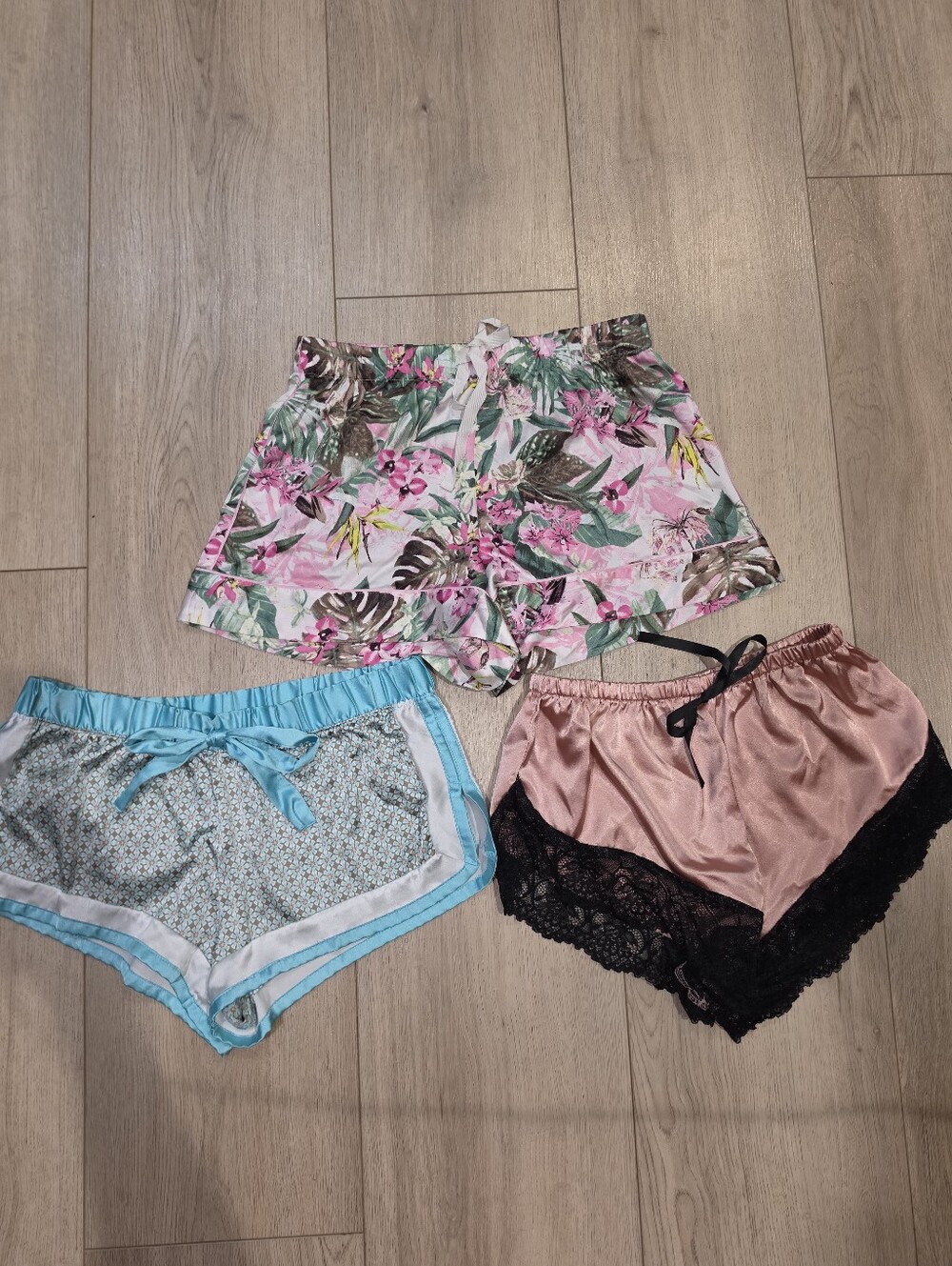 Victoria's Secret Pajama Shorts Bundle XS/S Satin Sleep Shorts Lounge Set